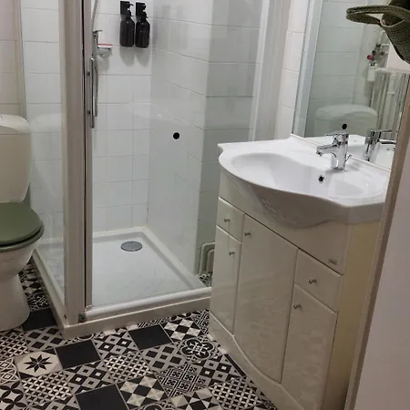 Ile Verte Entre Chu & Vieille *